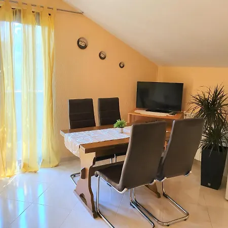 Angela Apartment *