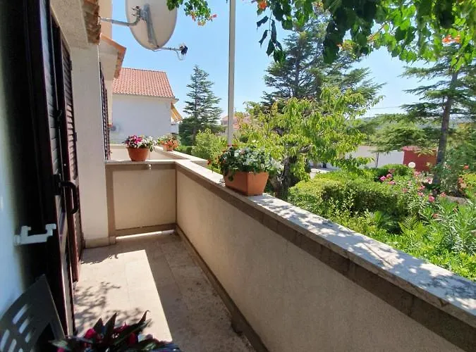 Apartament Angela Kampor