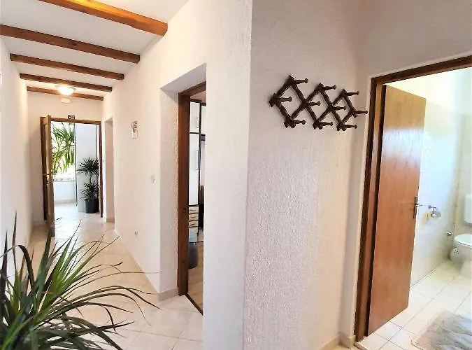 Angela Apartament Kampor