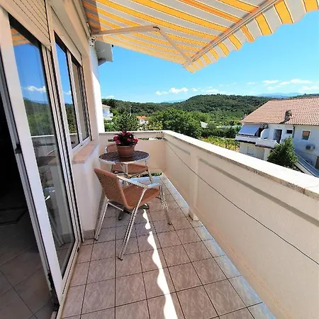 Angela Lägenhet Kampor